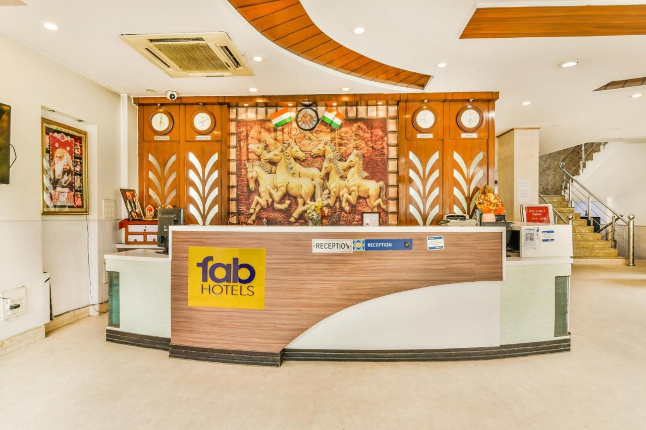 FabHotel Sehej Inn Neu-Delhi Exterior foto